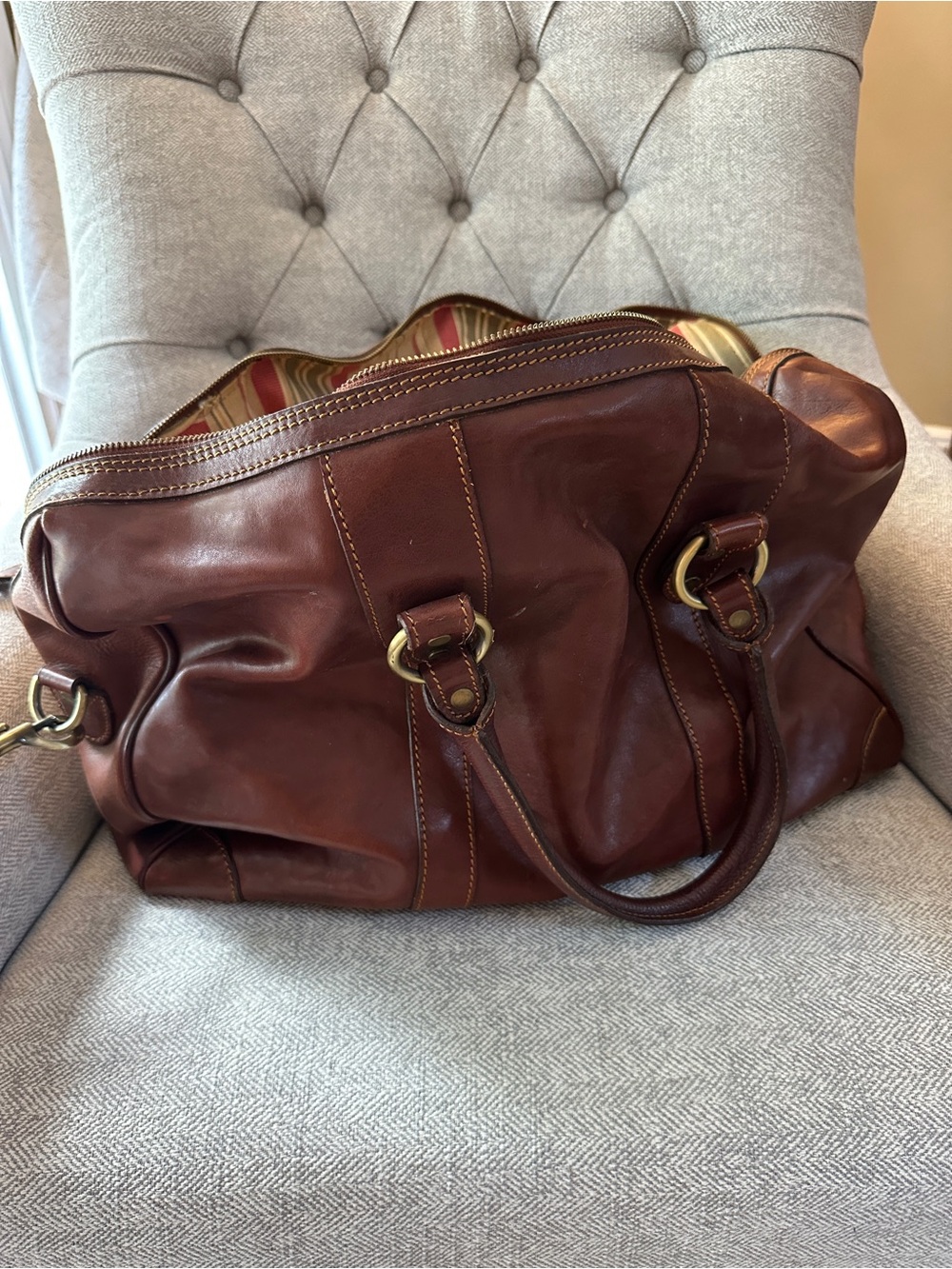 Men's Floto Leather Duffel Bag in Chestnut Brown made in Italy